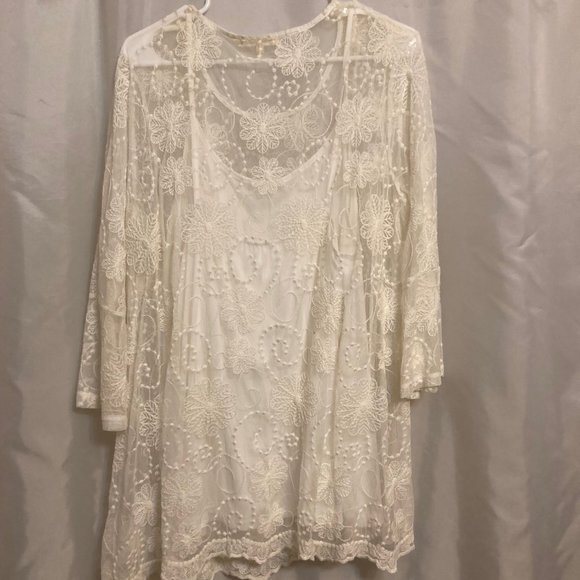 Ivory Lace Top with Camisole - Picture 1 of 7